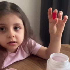 uzbionik kullanan bir aileden kare