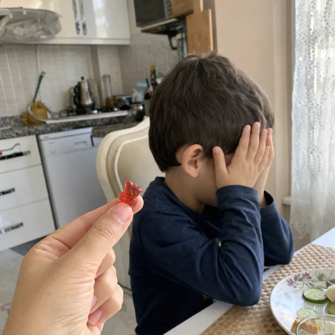 Parmak ucunda tek ayıcık