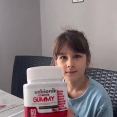 uzbionik kullanan bir aileden kare